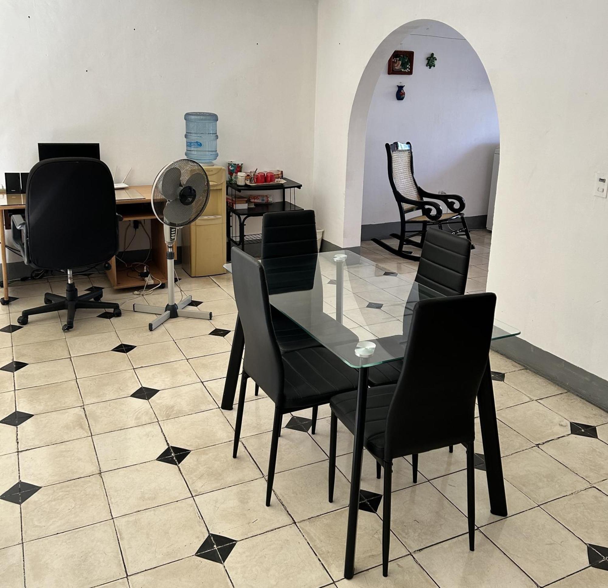 El Callejon Guest House León エクステリア 写真